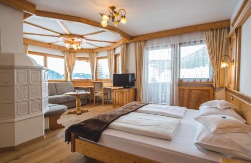 Selva di Val Gardena Hotel | Garni Hotel Rosengarten B&B