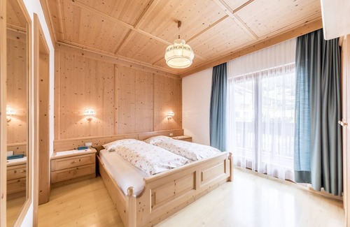 Mareo House | Garni residence DIAMANT