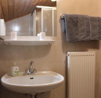 Schenna Bed & Breakfast | Gasthaus Oberkirn