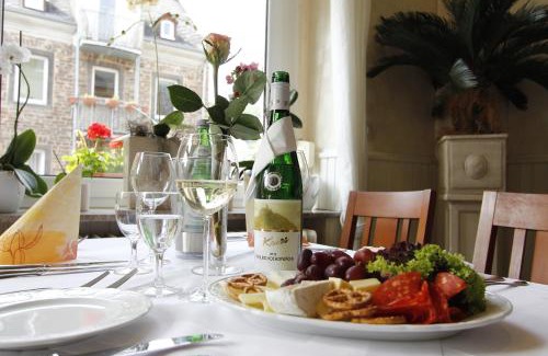 Dieblich House | Gasthaus Pension Moselgruss