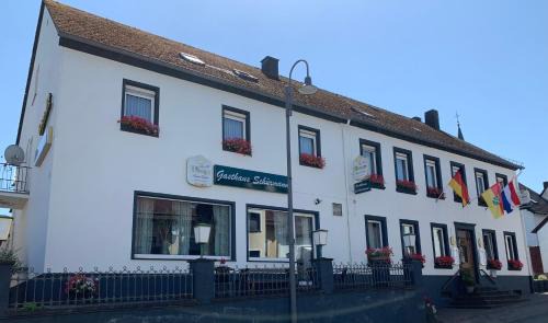 Udersdorf Hotel | Gasthaus Schürmann