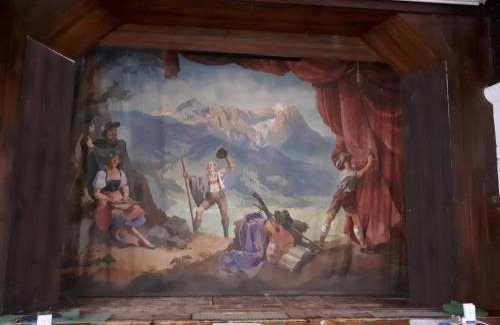 Garmisch-Partenkirchen House | Gasthof zum Rassen