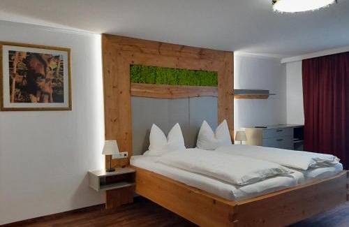Attersee Hotel | Gasthofladen Schneeweiss