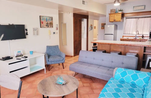 Luis Donaldo Colosio House | Gated Community 2bd/2ba/WiFi/Cable/2 Car Garage. Home sleeps 8
