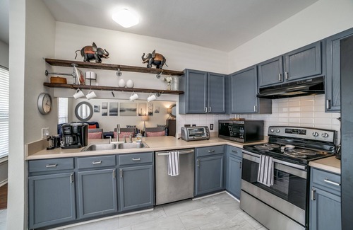 Far North Central House | Gated Community NEISD 30+ nights Stone Oak Hospitals AIR FORCE Lackland BMT ARMY