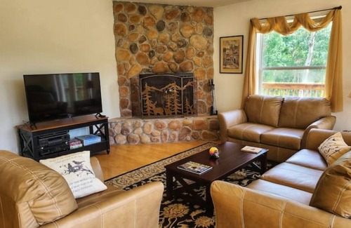Warm Springs Apartment | Gated Nest with Views & Attached Garage
