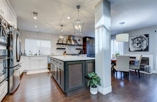 West Sahara House | Gated SUMMERLIN Home in THE LAKES with 2 pools, fire pit, home gym