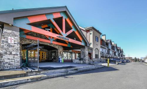 Mountain House House | Gateway Lodge 5061 by SummitCove Lodging