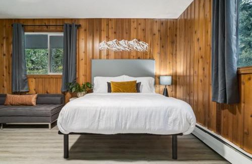 Harvie Heights House | Gateway Suites Near Canmore and Banff
