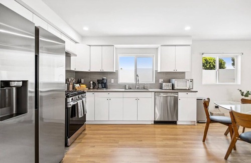 Hollywood House | *Gateway to Hollywood: Newly Built Luxury Stay*