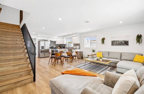 Hollywood House | *Gateway to Hollywood: Newly Built Luxury Stay*