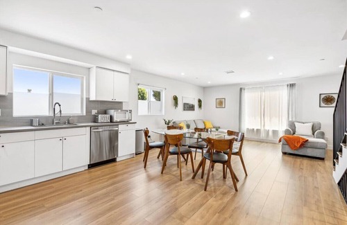Hollywood House | *Gateway to Hollywood: Newly Built Luxury Stay*