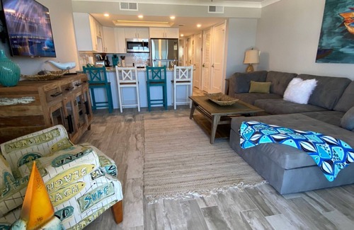 Fort Myers Beach Condo | Gateway Villas #398 - Beachfront condo