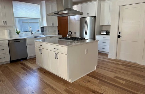 Gainesville House | Gator Grove - Queen Ann White - New Build!