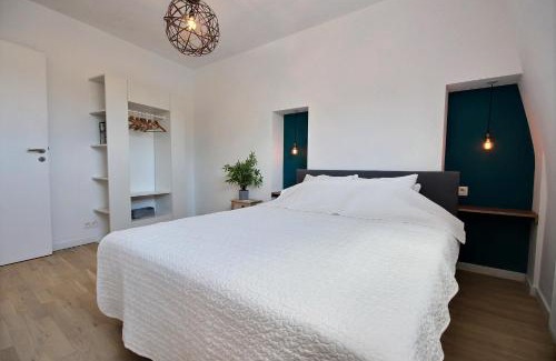 Saint-Laurent Apartment | Gats Place
