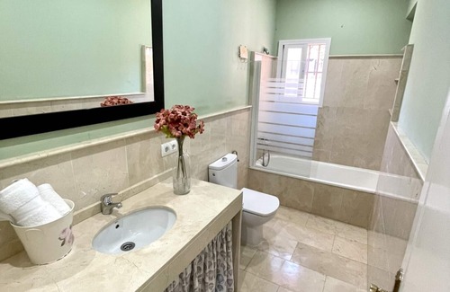 Valdelagrana Ski Chalet | GATU - VILLA LA CALMA