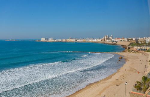 Cadiz Apartment | GAVIOTA Family Home free parking by Cadiz4Rentals