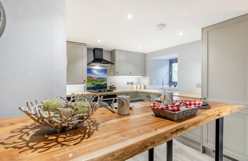 Threlkeld House | The Swallow - Mire House