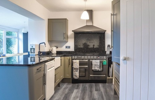 Treburrick Cottage | 6 bedroom accommodation in Treburrick near Porthcothan Bay
