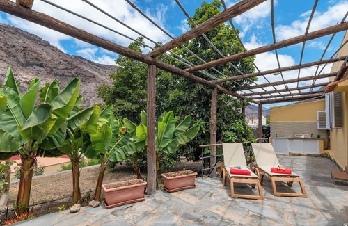 Mogan House | GC0284 Holiday house with shared pool in Mogán