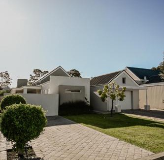 Robertson Cabin | Gecko Lodge