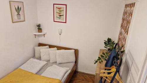 Palace District House | Gellerico Rooms at Horánszky Street