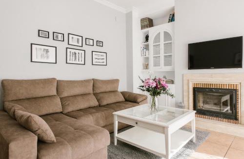 Gelves House | Gelvesturist free parking