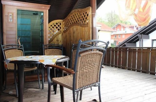 Waldkirchen Apartment | Gemütliche Ferienwohnung im bayerischen Wald mit Garten, Balkon und Terrasse