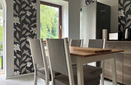 Flensburg Condo | Gemütliche Zwei Zimmer Wohnung Neben Ruhigen Flughafen