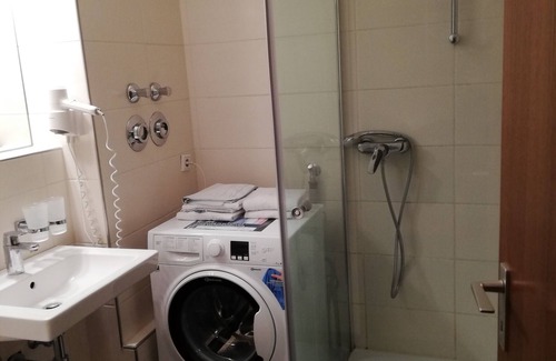 Bad Krozingen House | Gemütliches 1 Zimmer Appartement mit Balkon