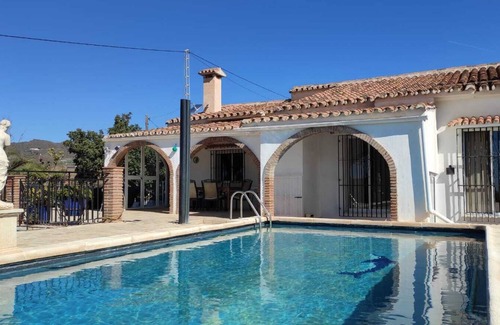 Velez-Malaga House | Gemütliches Ferienhaus mit Meerblick