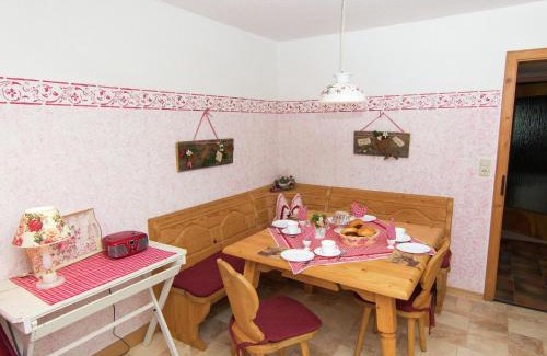 Luft Apartment | Gemütliches Ferienwohnung in Feldwies mit Sauna