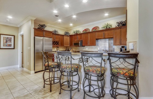 Destin Condo | Gem of Emerald Grande | Penthouse | 2 Pools | Beach Shuttle | FREE Fun Passes | Crab Island!