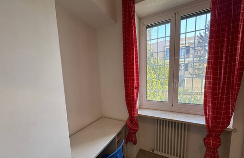 Suburbio XI della Vittoria Apartment | GEMELLI via PARATO bright and quiet attic