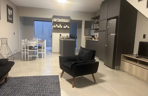 Joinville House | GEMINADO CASA 4 ALTO PADRÃO 3 QUARTOS