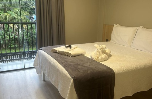 Joinville House | GEMINADO CASA 4 ALTO PADRÃO 3 QUARTOS