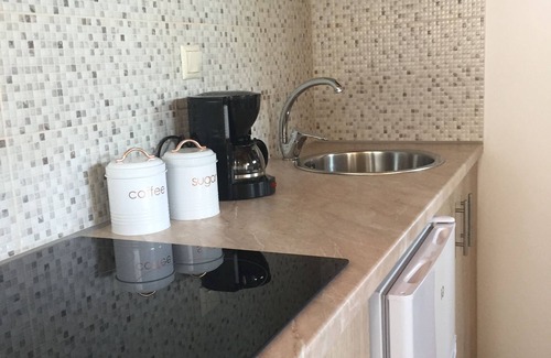 Kanelion Apartment | Genari Beach Apartments – Garden View Retreat