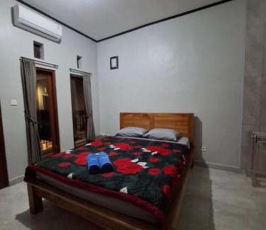Melayang House | Gending Sari House