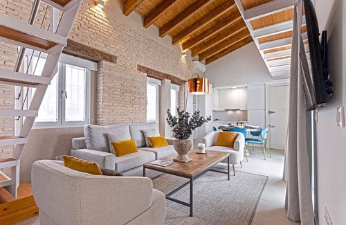 Feria Apartment | Genteel Home Feria