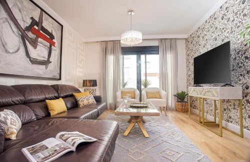 Camino de Ronda Apartment | Genteel Home Velazquez Granada