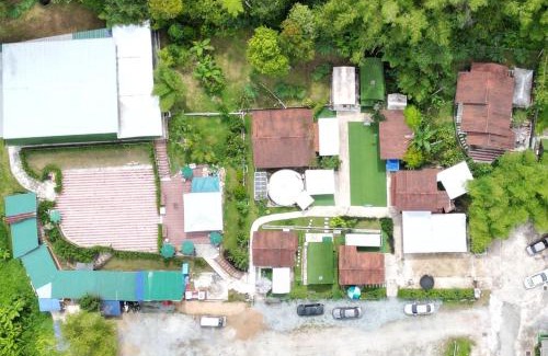 Genting Highlands Ski Chalet | Genting Greenwoods Tiny Houses & Events Hall
