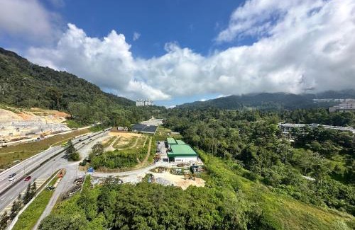 Genting Highlands Apartment | Genting Highlands Vista Superior suite 4R, 4Baths, Up to15pax, Bathtub, Coway, Unlimited WiFi, 65'SmartTV, 2 Private Parking