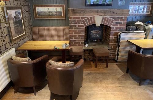 Tarvin Bed & Breakfast | George and Dragon