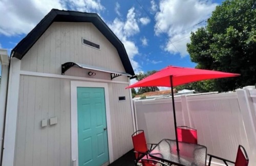 Tampa Apartment | Georgeous Tiny House in the Heart of Tampa. Completely private.