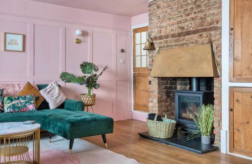 Deal House | Georgian Coach House in a Prime Location in Deal