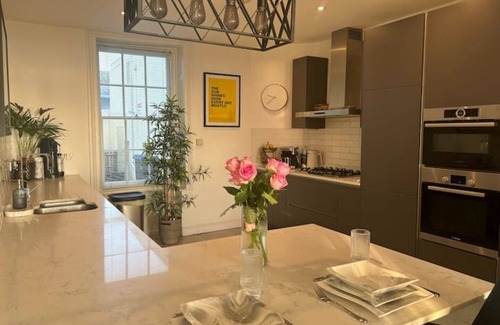 Worthing House | Georgian Townhouse on the beach