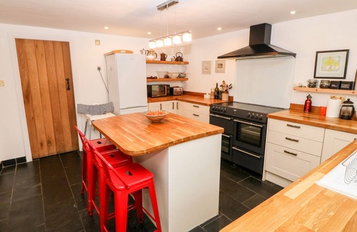 Harlech Cottage | GERLAN, family friendly, character holiday cottage in Harlech