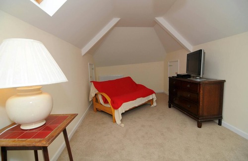 Tan-y-groes Cottage | Gerlan, Llangrannog - Four Bedroom Cottage, Sleeps 8
