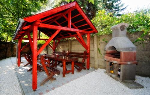 Mako Apartment | Gesztenye Apartman