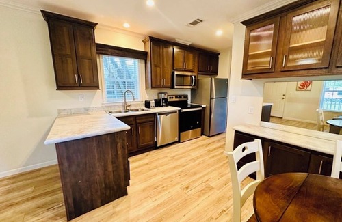 Crystal River Cabin | Get 10% off on weekly stay or 15% on monthly stay. Fully equipped cabin. CR. Fl